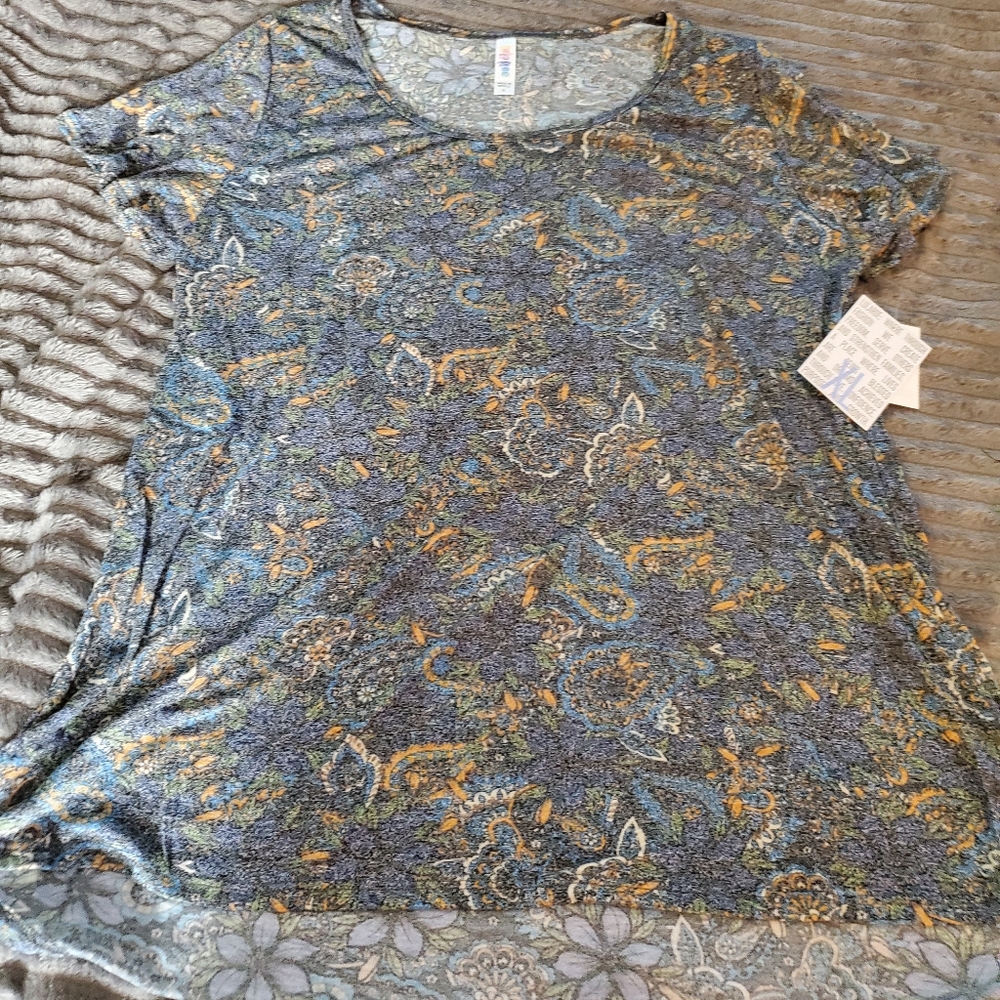 Lularoe classic t